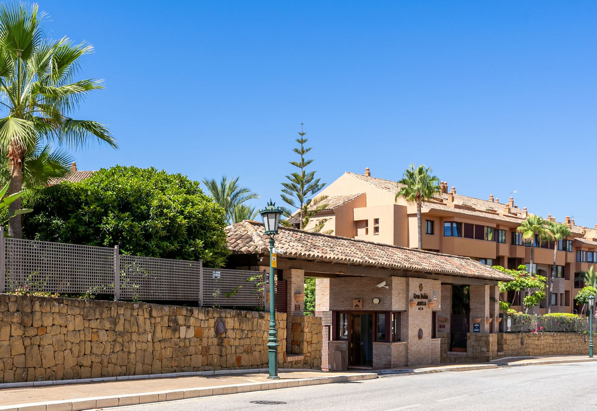 Appartement te koop in Bahía de Marbella | 3 slaapkamers H5492395