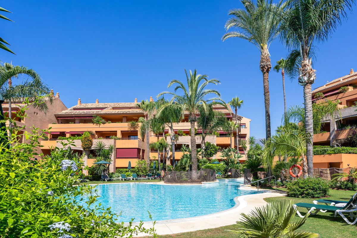 Appartement te koop in Bahía de Marbella | 3 slaapkamers H5492395