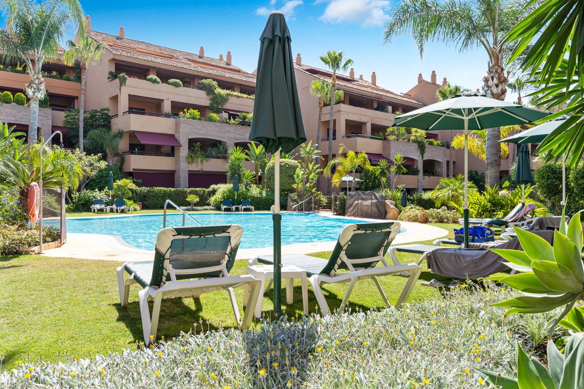 Appartement te koop in Bahía de Marbella | 3 slaapkamers H5492395