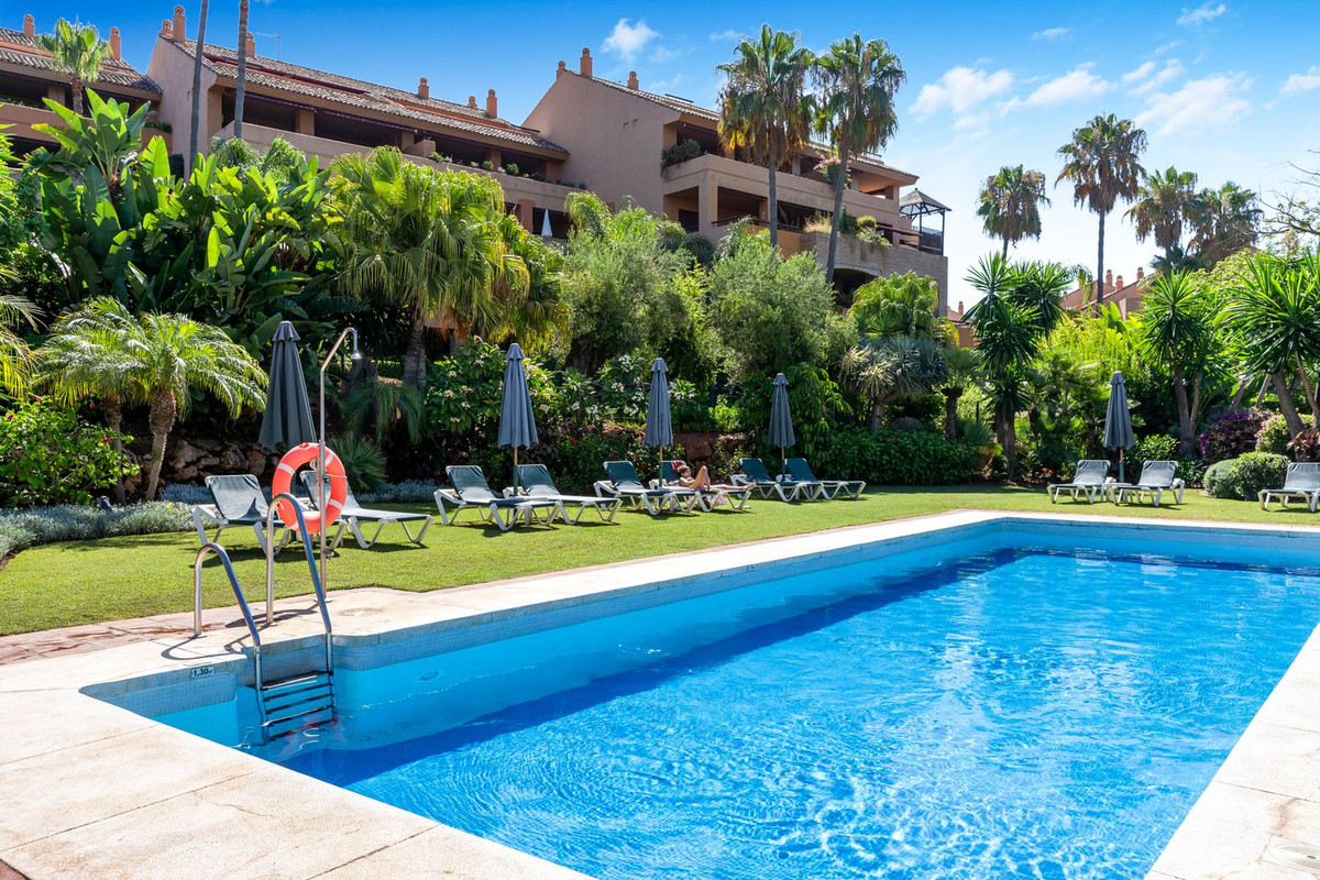Appartement te koop in Bahía de Marbella | 3 slaapkamers H5492395