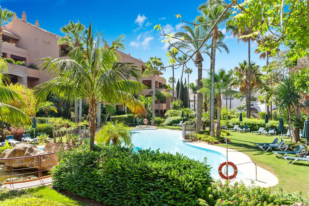 Appartement te koop in Bahía de Marbella | 3 slaapkamers H5492395