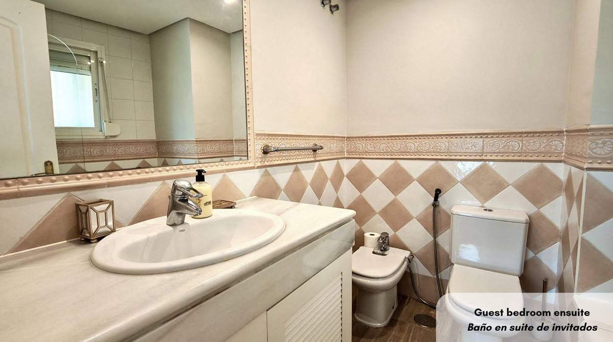 Appartement te koop in Bahía de Marbella | 3 slaapkamers H5498293