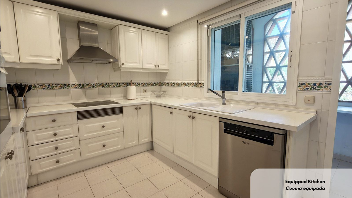 Appartement te koop in Bahía de Marbella | 3 slaapkamers H5498293