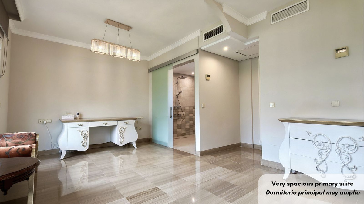 Appartement te koop in Bahía de Marbella | 3 slaapkamers H5498293