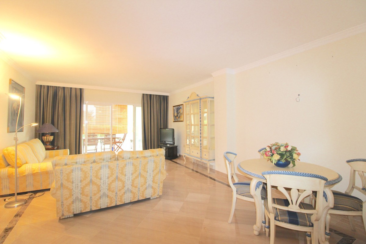 Appartement te koop in Bahía de Marbella | 2 slaapkamers H5521084