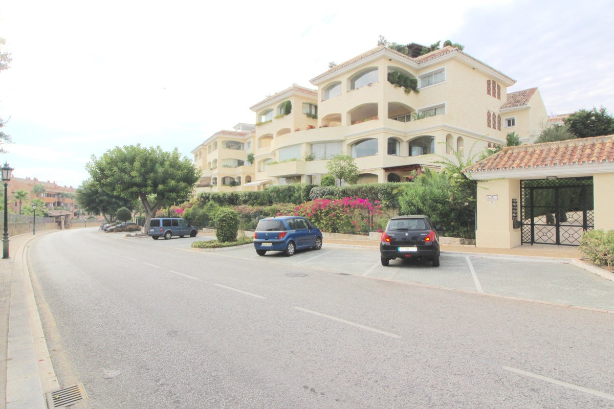 Appartement te koop in Bahía de Marbella | 2 slaapkamers H5521084