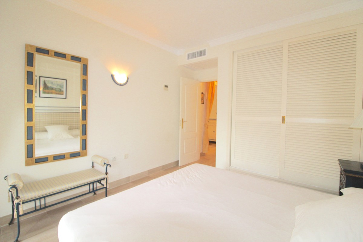 Appartement te koop in Bahía de Marbella | 2 slaapkamers H5521084