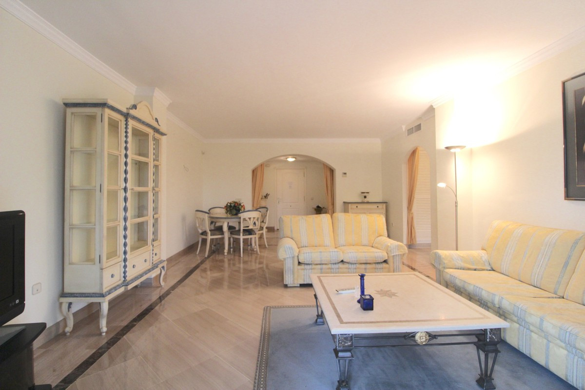 Appartement te koop in Bahía de Marbella | 2 slaapkamers H5521084