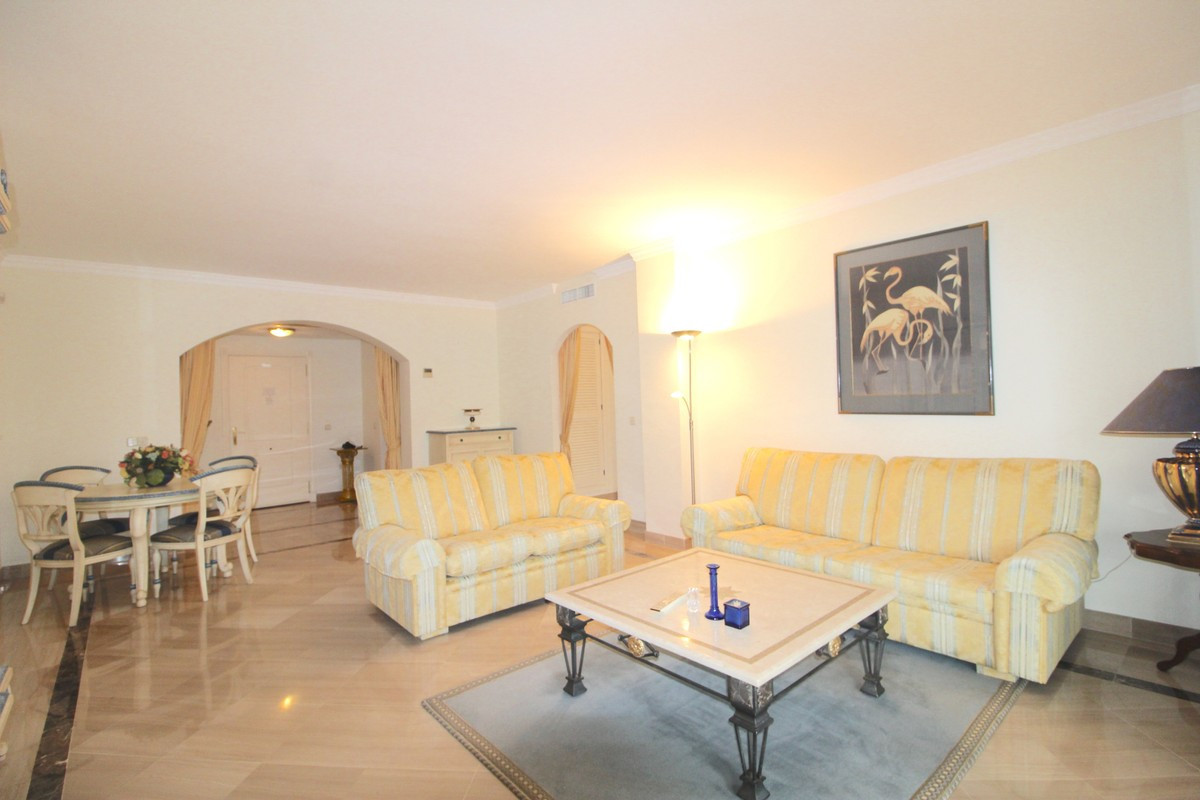 Appartement te koop in Bahía de Marbella | 2 slaapkamers H5521084
