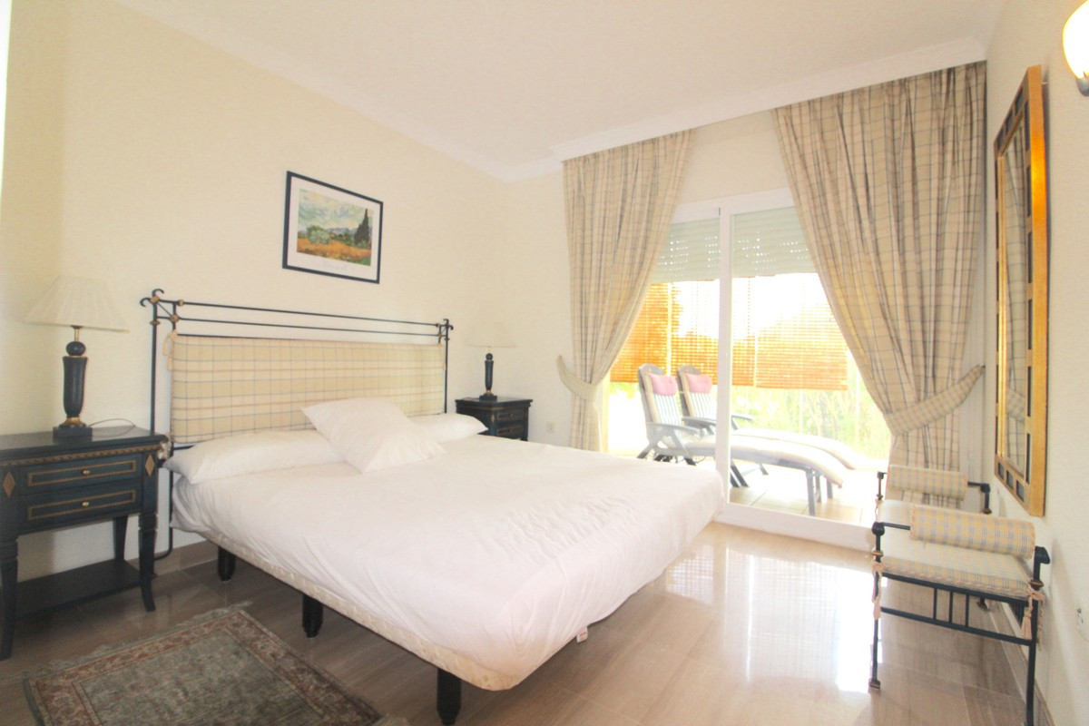 Appartement te koop in Bahía de Marbella | 2 slaapkamers H5521084