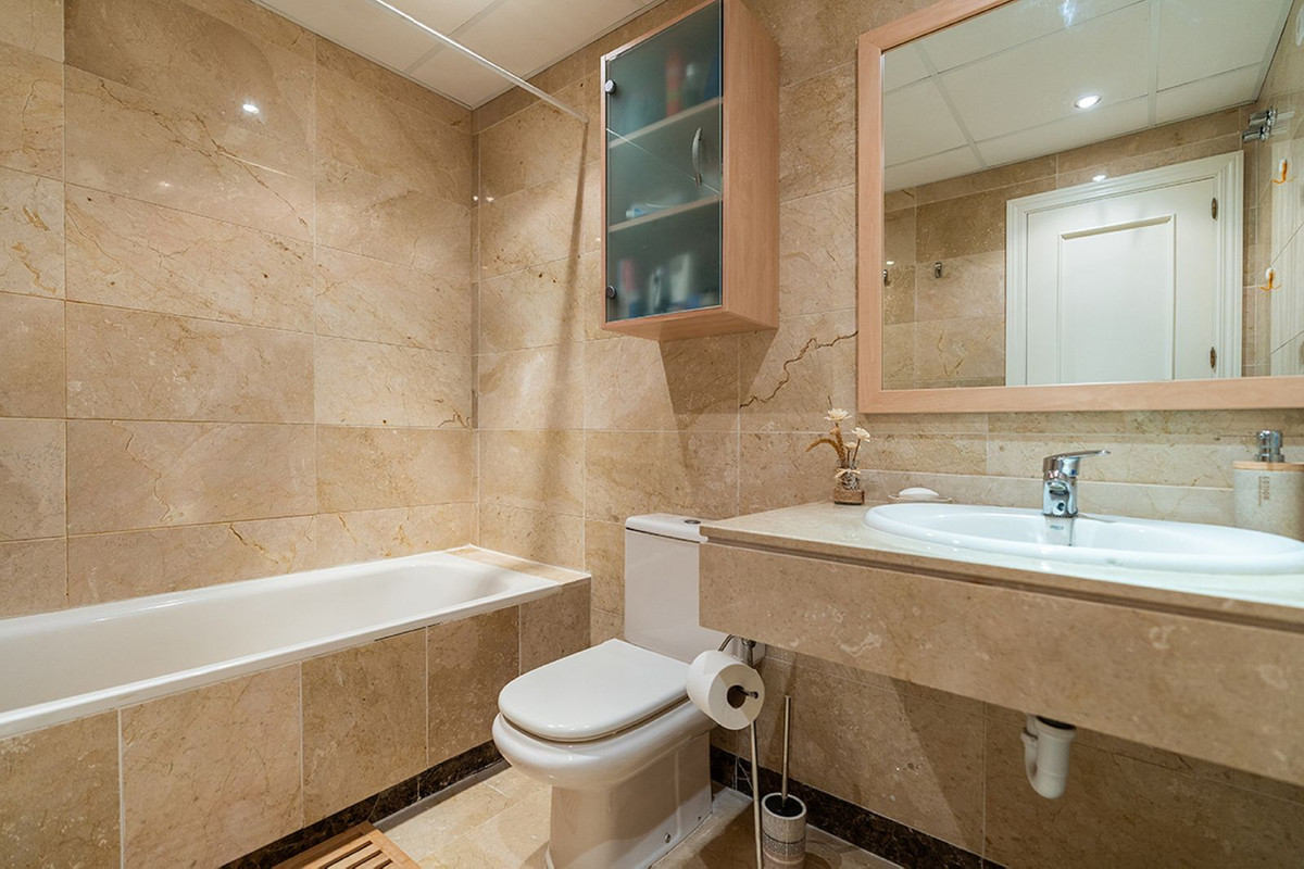 Appartement te koop in Bel Air | 2 slaapkamers H5078023