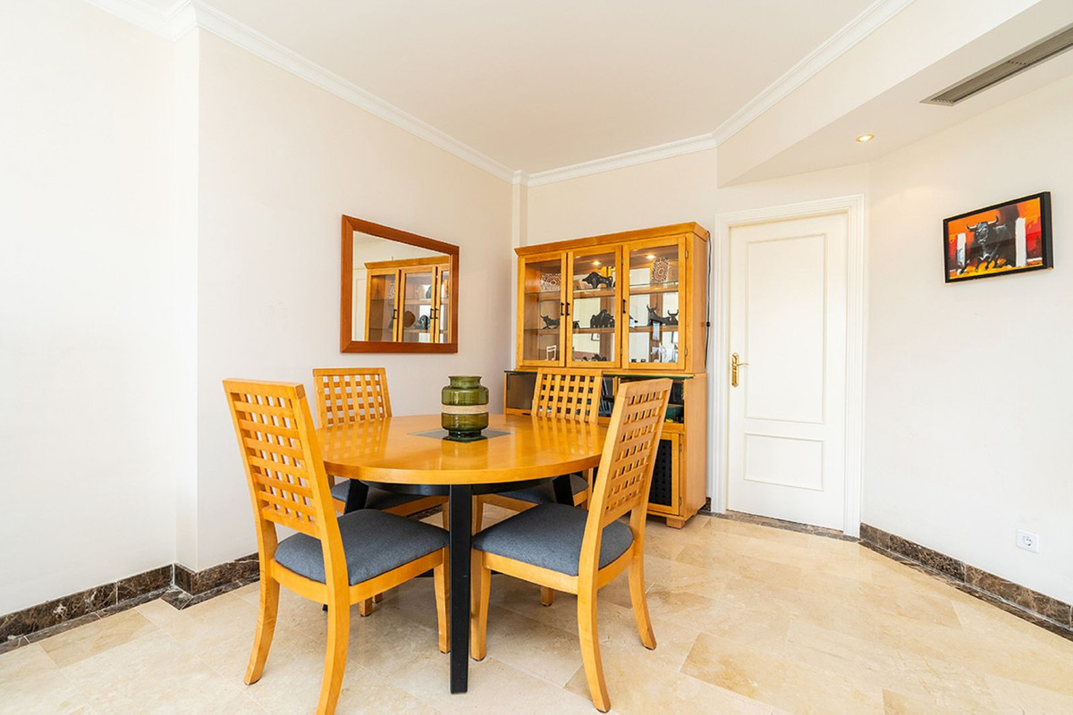 Appartement te koop in Bel Air | 2 slaapkamers H5078023