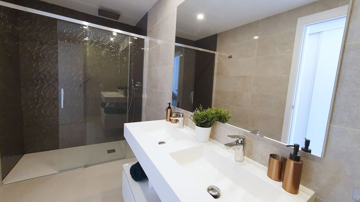 Appartement te koop in Bel Air | 2 slaapkamers H5238640