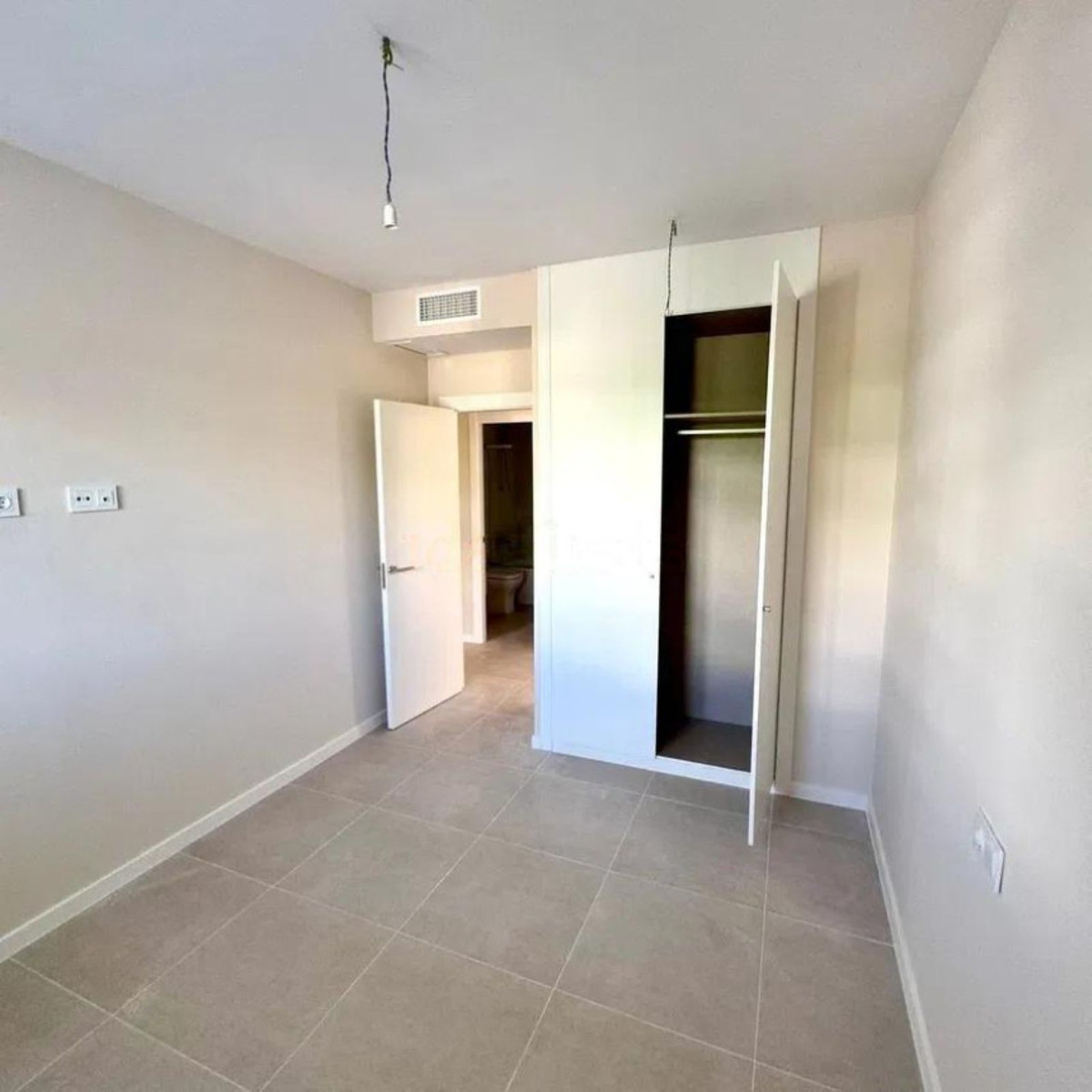 Appartement te koop in Bel Air | 2 slaapkamers H5258956