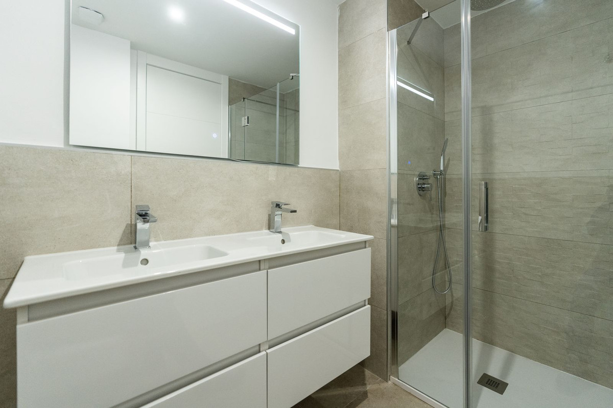 Appartement te koop in Bel Air | 2 slaapkamers H5298055