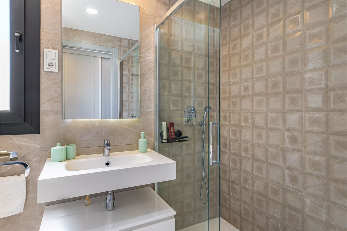 Penthouse Duplex te koop in Bel Air | 2 slaapkamers H5369128
