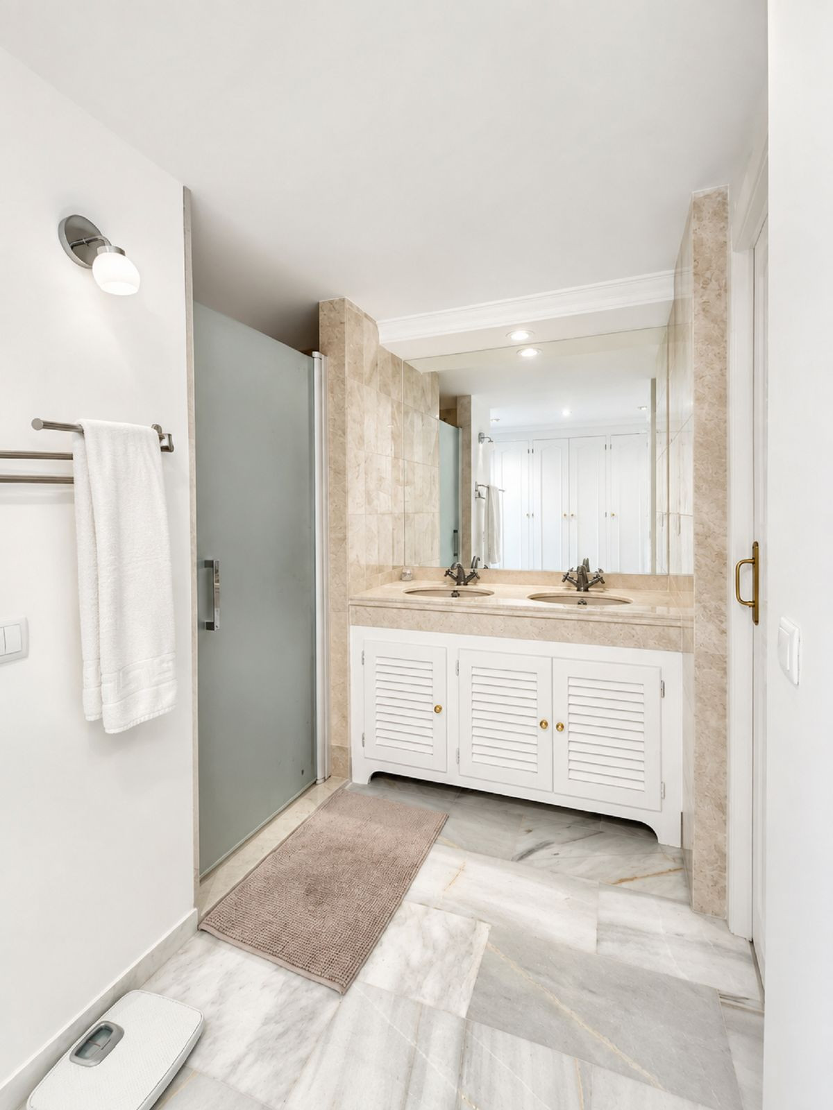 Appartement te koop in Bel Air | 2 slaapkamers H5462398