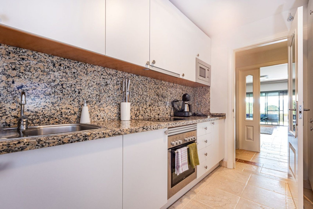 Appartement te koop in Benahavís | 2 slaapkamers H4853938
