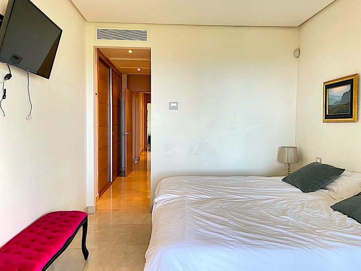 Apartment for sale in Benahavís | 3 bedrooms H4887955