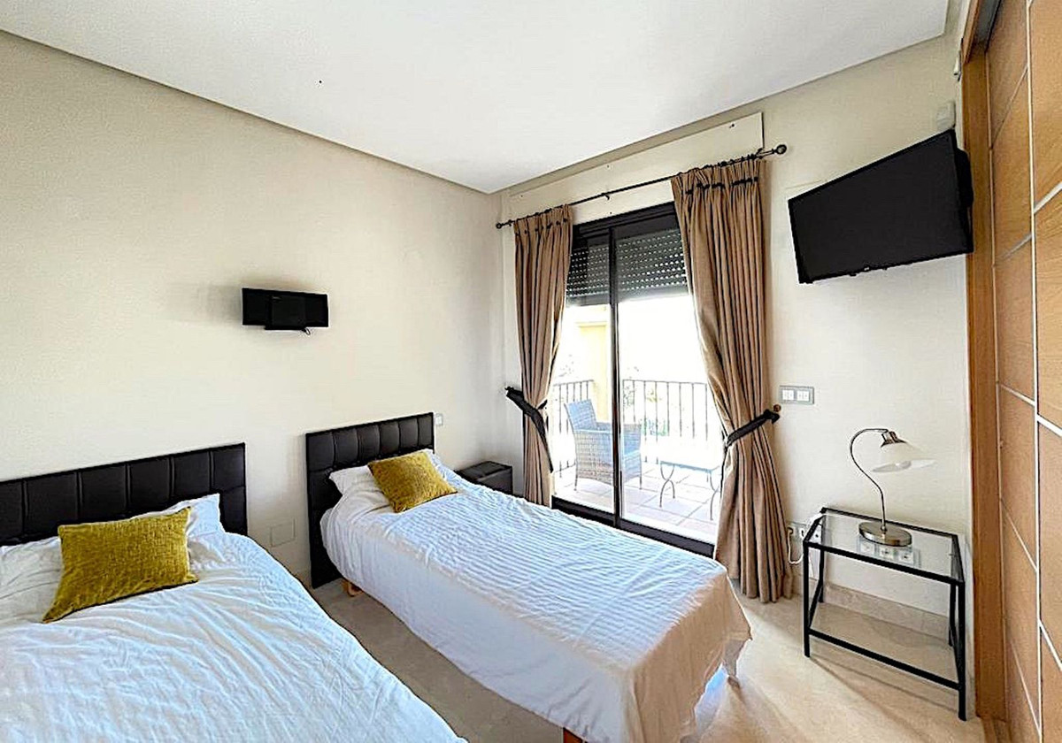 Apartment for sale in Benahavís | 3 bedrooms H4887955