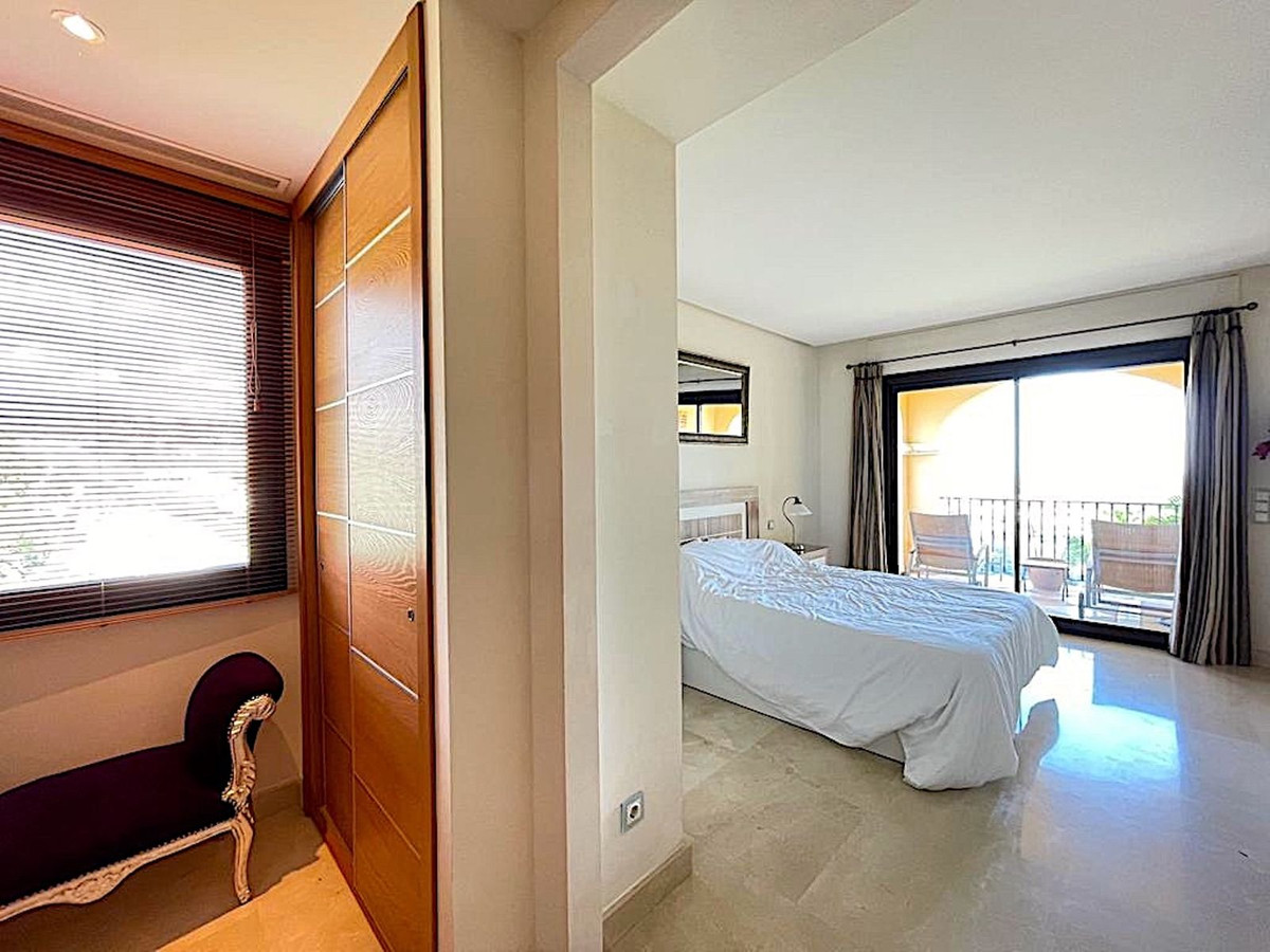 Apartment for sale in Benahavís | 3 bedrooms H4887955