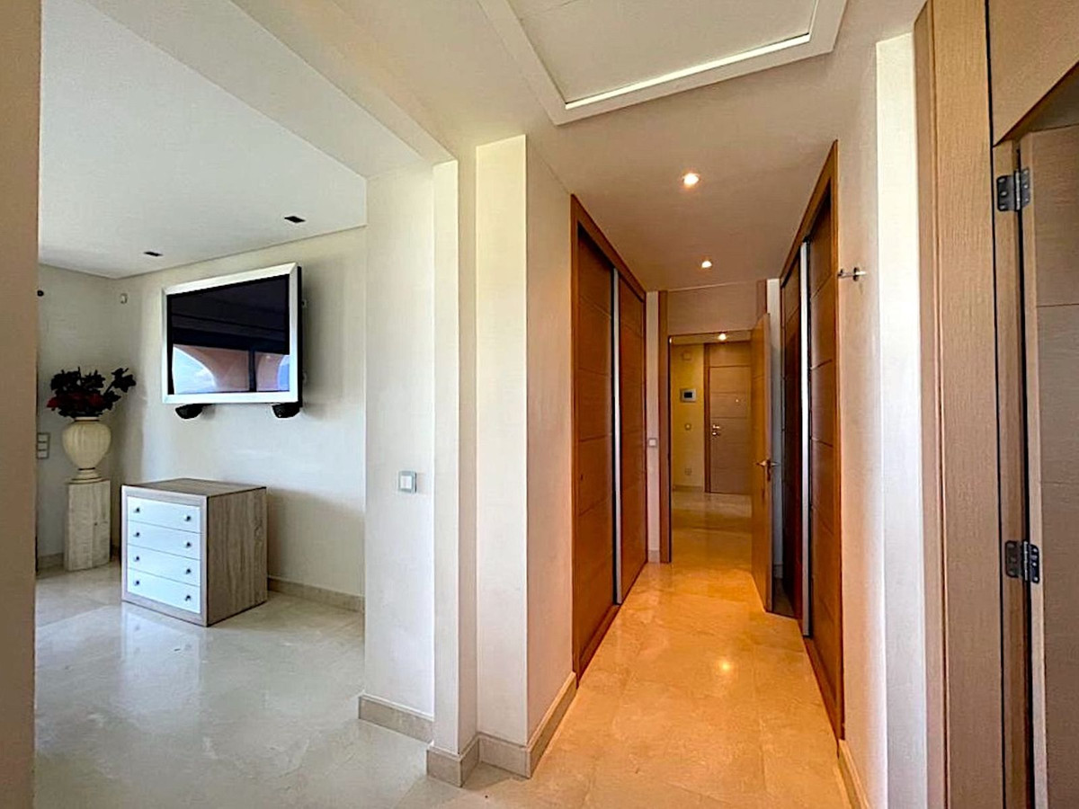 Apartment for sale in Benahavís | 3 bedrooms H4887955