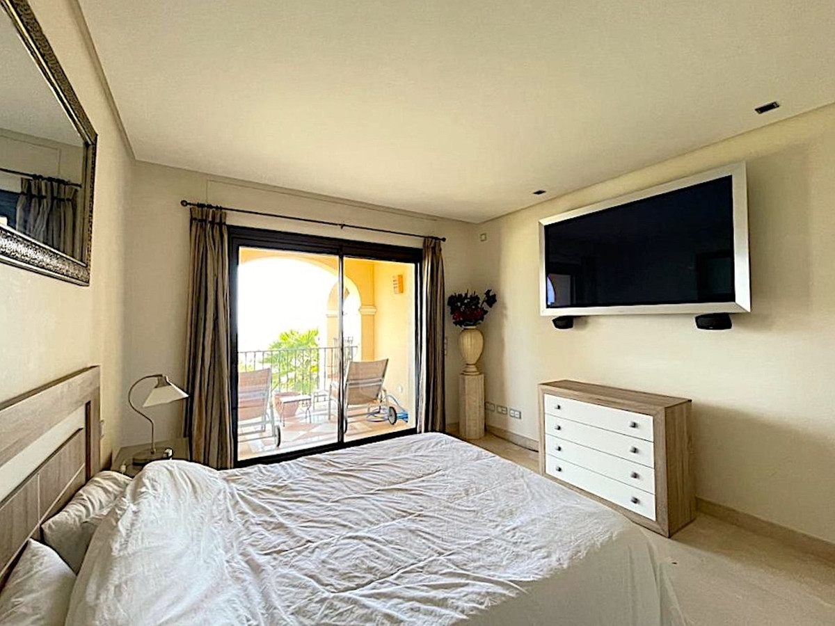 Apartment for sale in Benahavís | 3 bedrooms H4887955