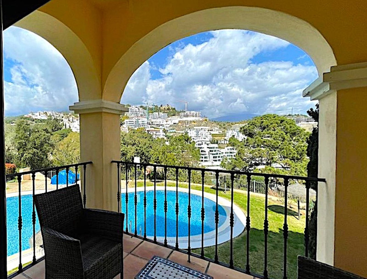 Apartment for sale in Benahavís | 3 bedrooms H4887955