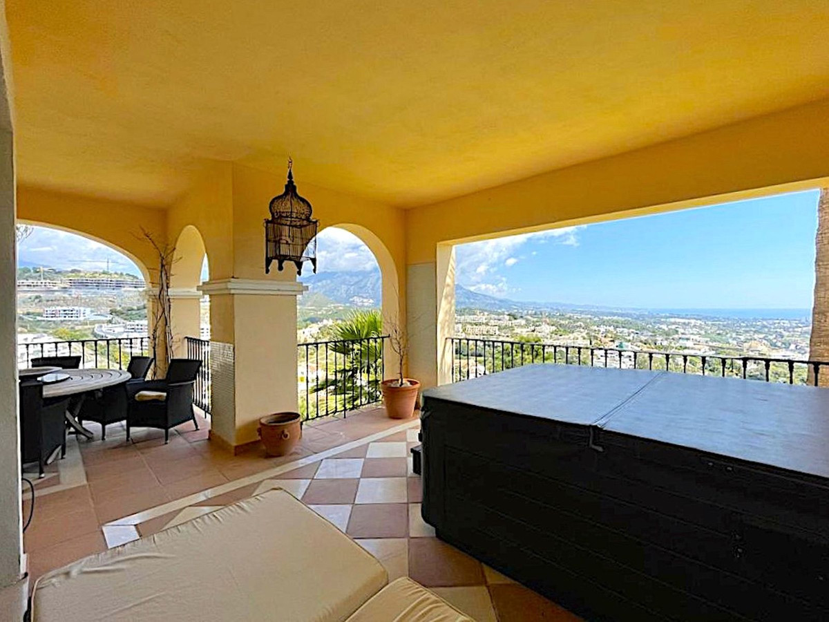 Apartment for sale in Benahavís | 3 bedrooms H4887955