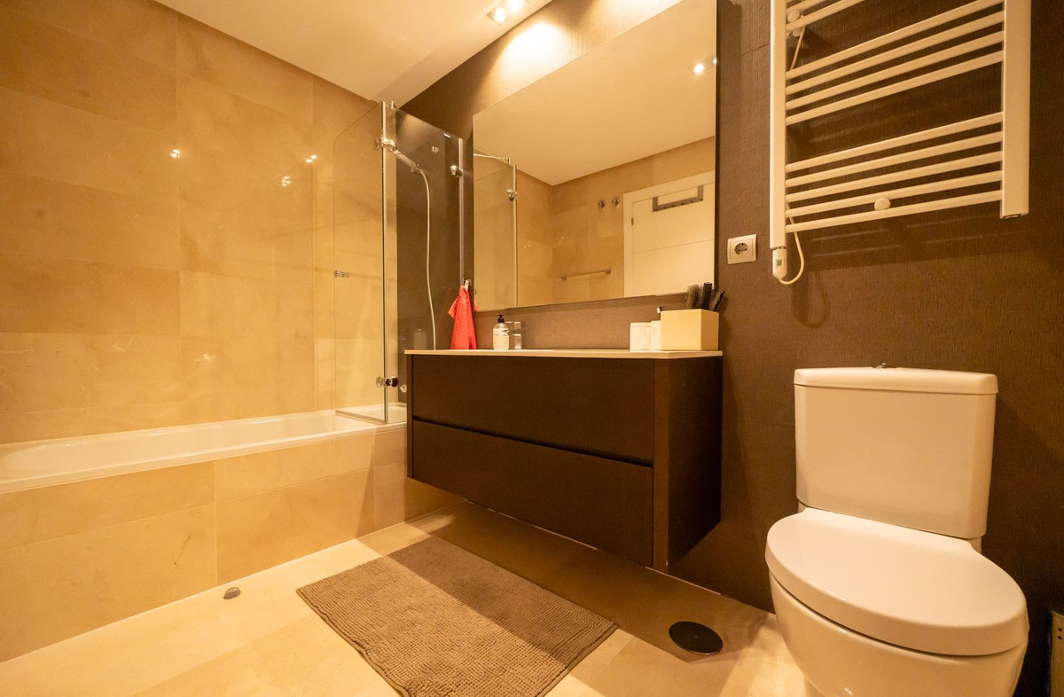 Appartement te koop in Los Arqueros | 2 slaapkamers H5016991