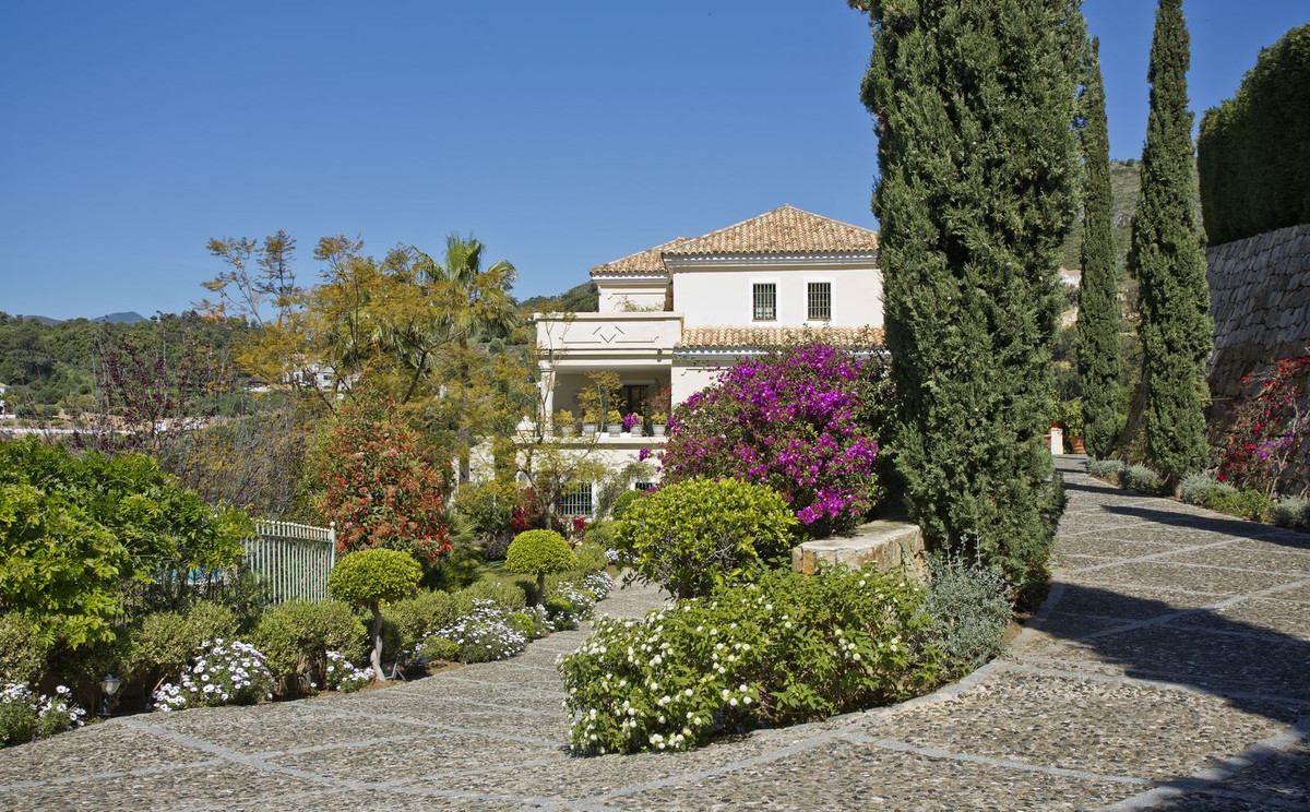 Detached Villa te koop in Benahavís | 8 slaapkamers H5050300