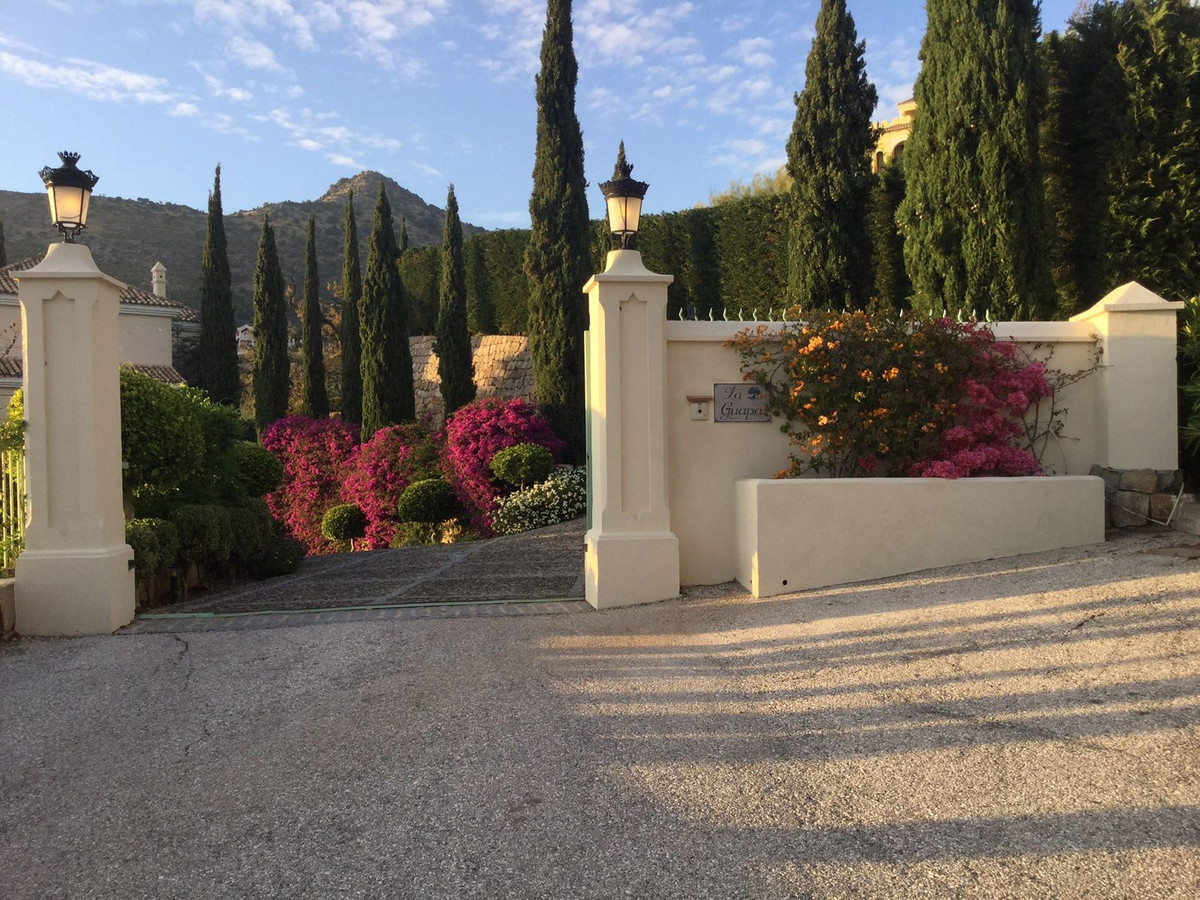 Detached Villa te koop in Benahavís | 8 slaapkamers H5050300
