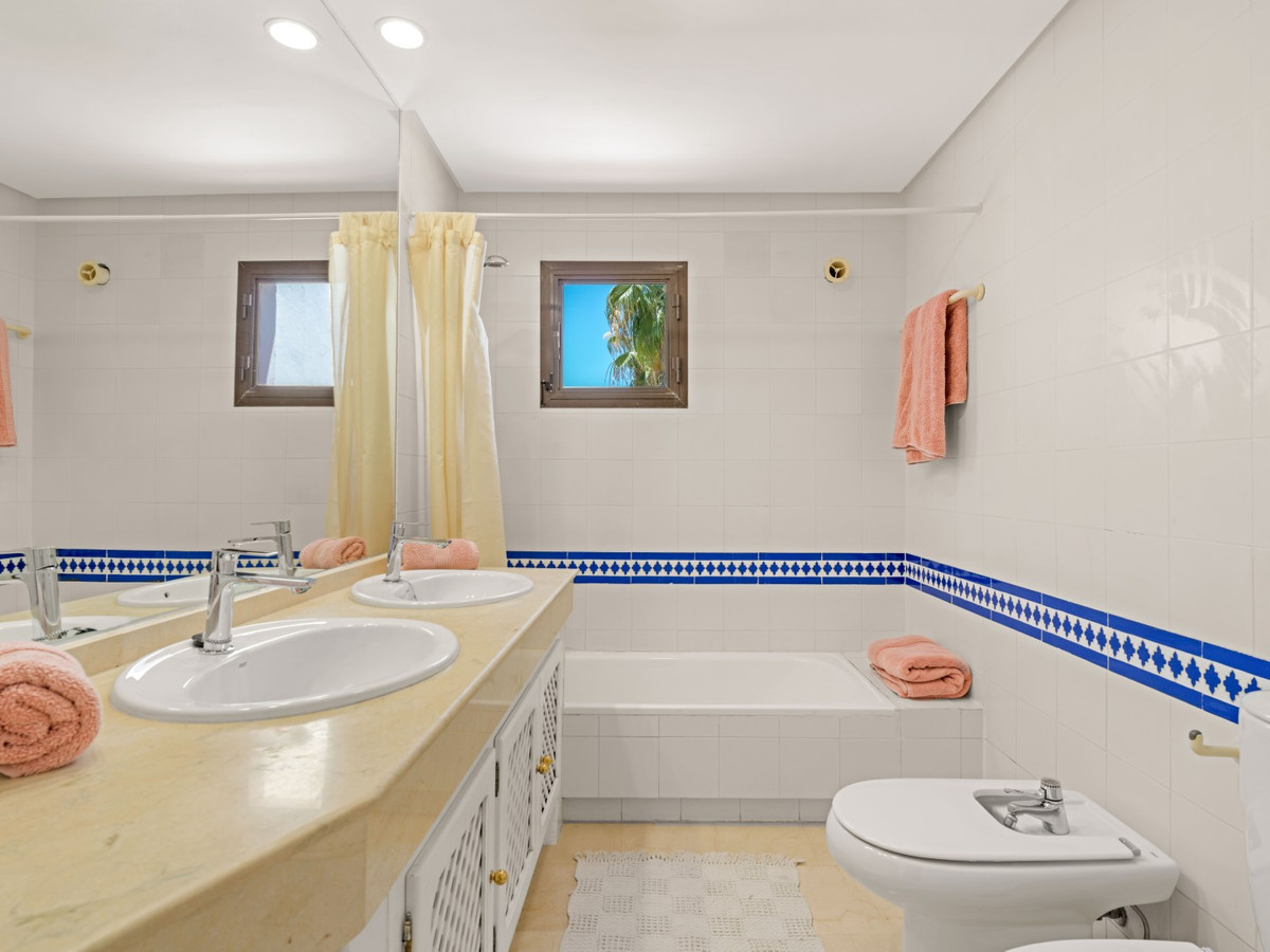Appartement te koop in Los Arqueros | 3 slaapkamers H5050897