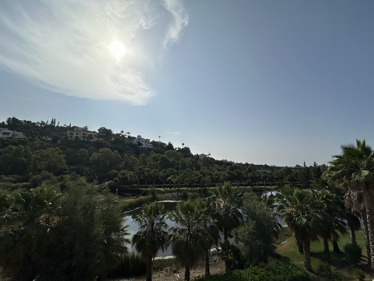 Penthouse te koop in Benahavís | 2 slaapkamers H5070574