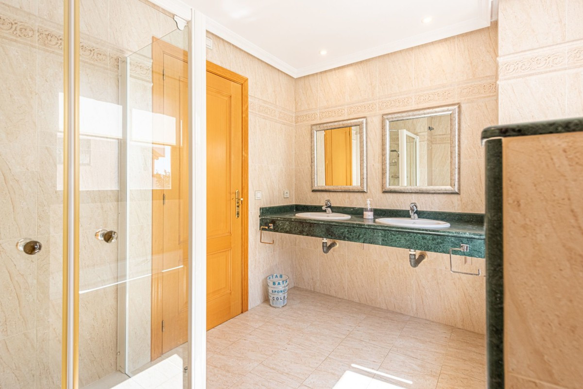 Penthouse te koop in Benahavís | 2 slaapkamers H5079235