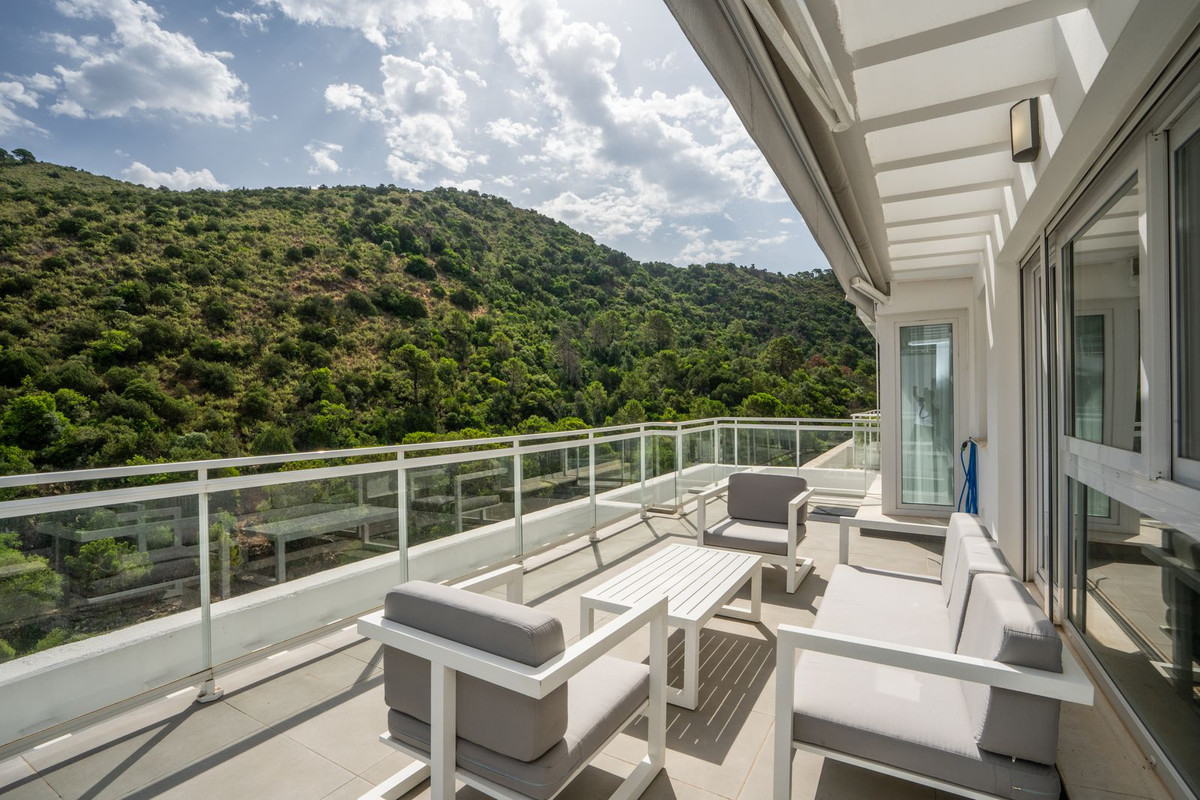 Penthouse te koop in Benahavís | 3 slaapkamers H5083129