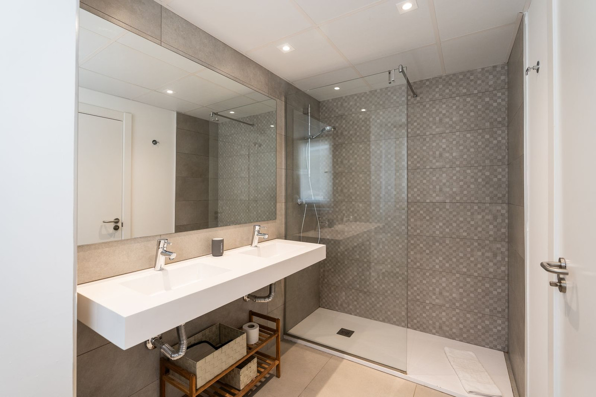 Penthouse te koop in Benahavís | 3 slaapkamers H5083129