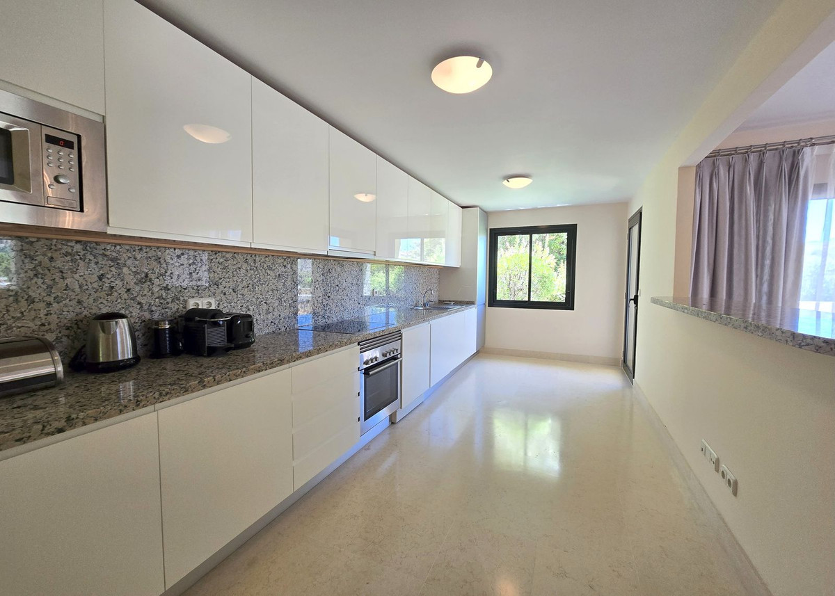 Appartement te koop in Benahavís | 2 slaapkamers H5105041
