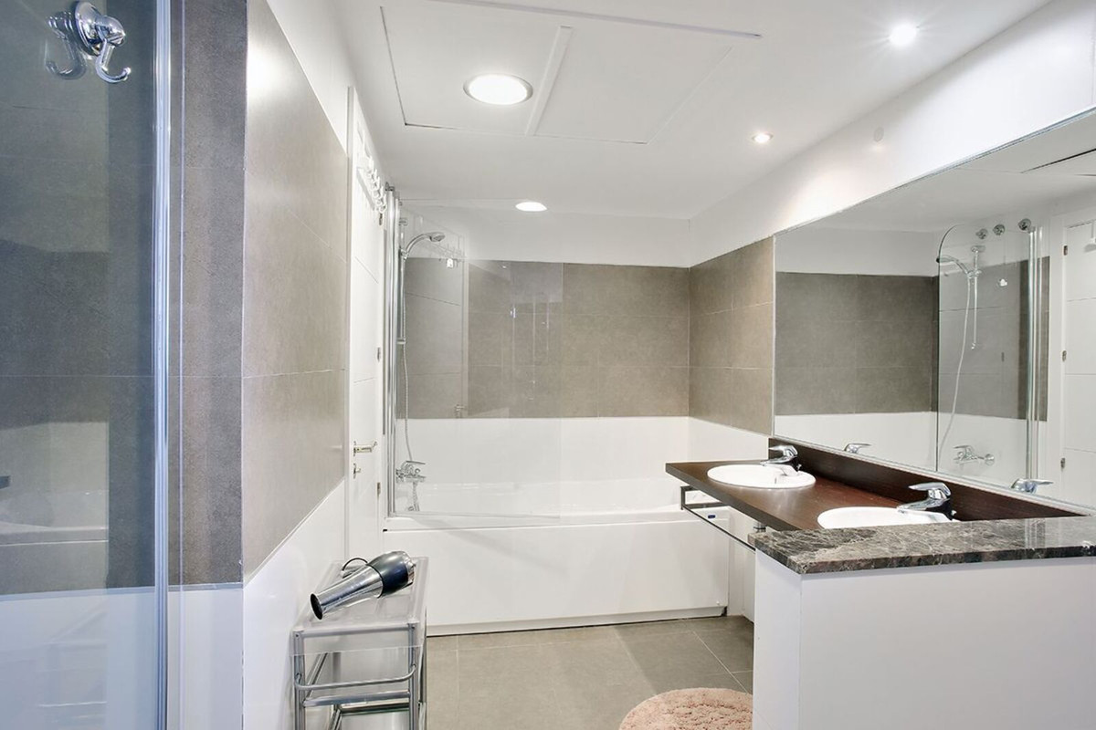 Penthouse Duplex for sale in Benahavís | 3 bedrooms H5105977