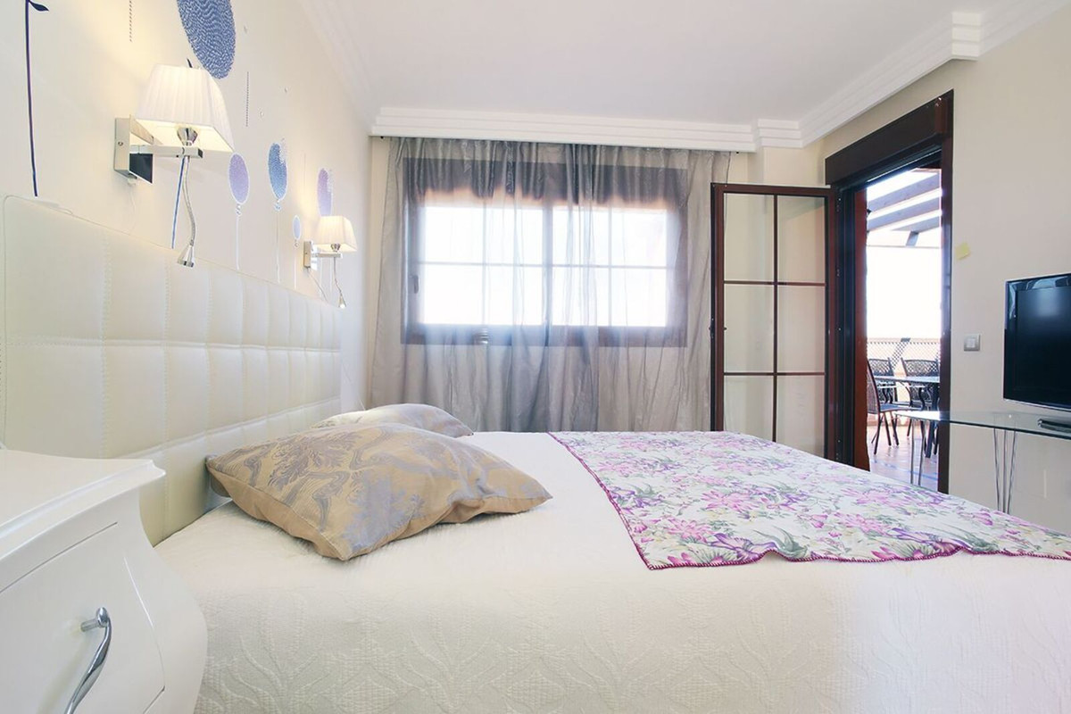 Penthouse Duplex for sale in Benahavís | 3 bedrooms H5105977