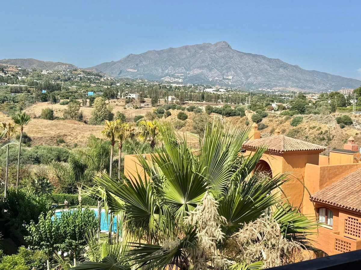 Penthouse Duplex for sale in Benahavís | 3 bedrooms H5105977