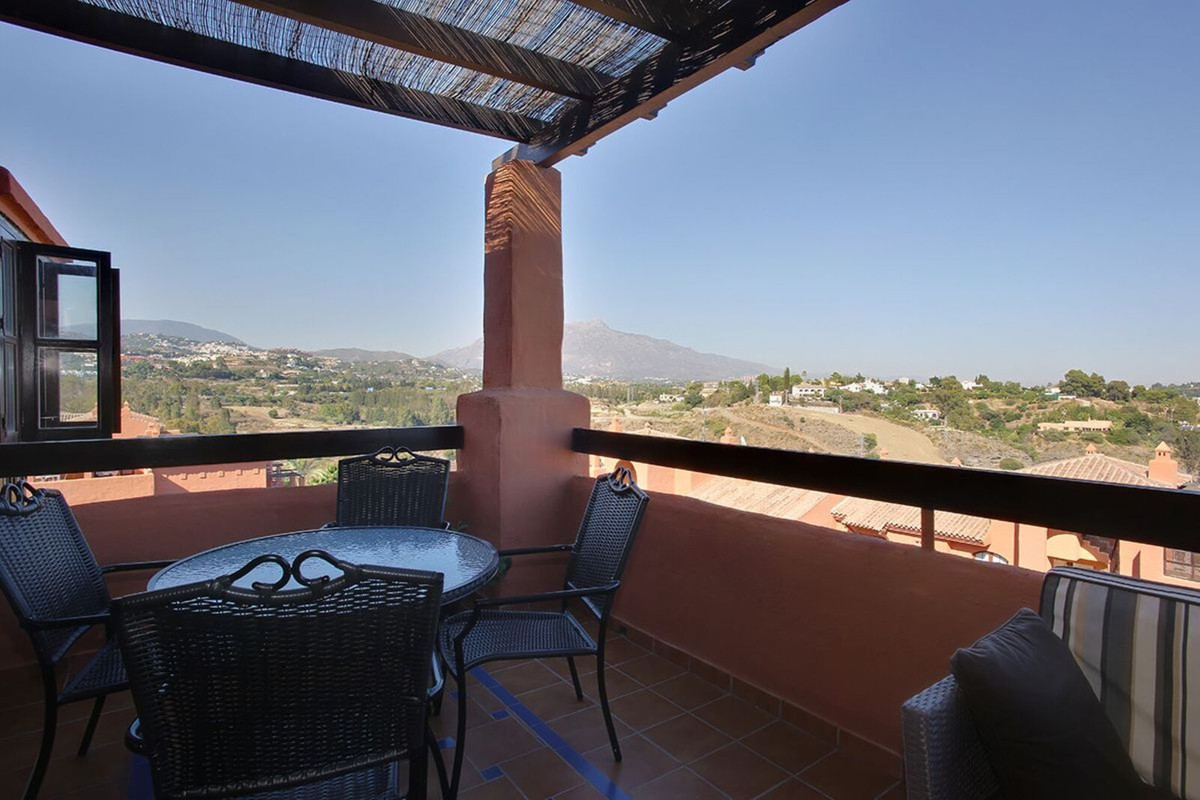 Penthouse Duplex for sale in Benahavís | 3 bedrooms H5105977