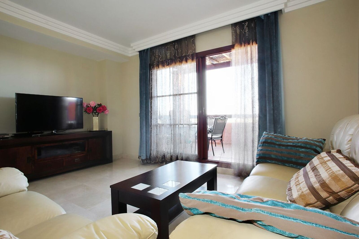 Penthouse Duplex for sale in Benahavís | 3 bedrooms H5105977