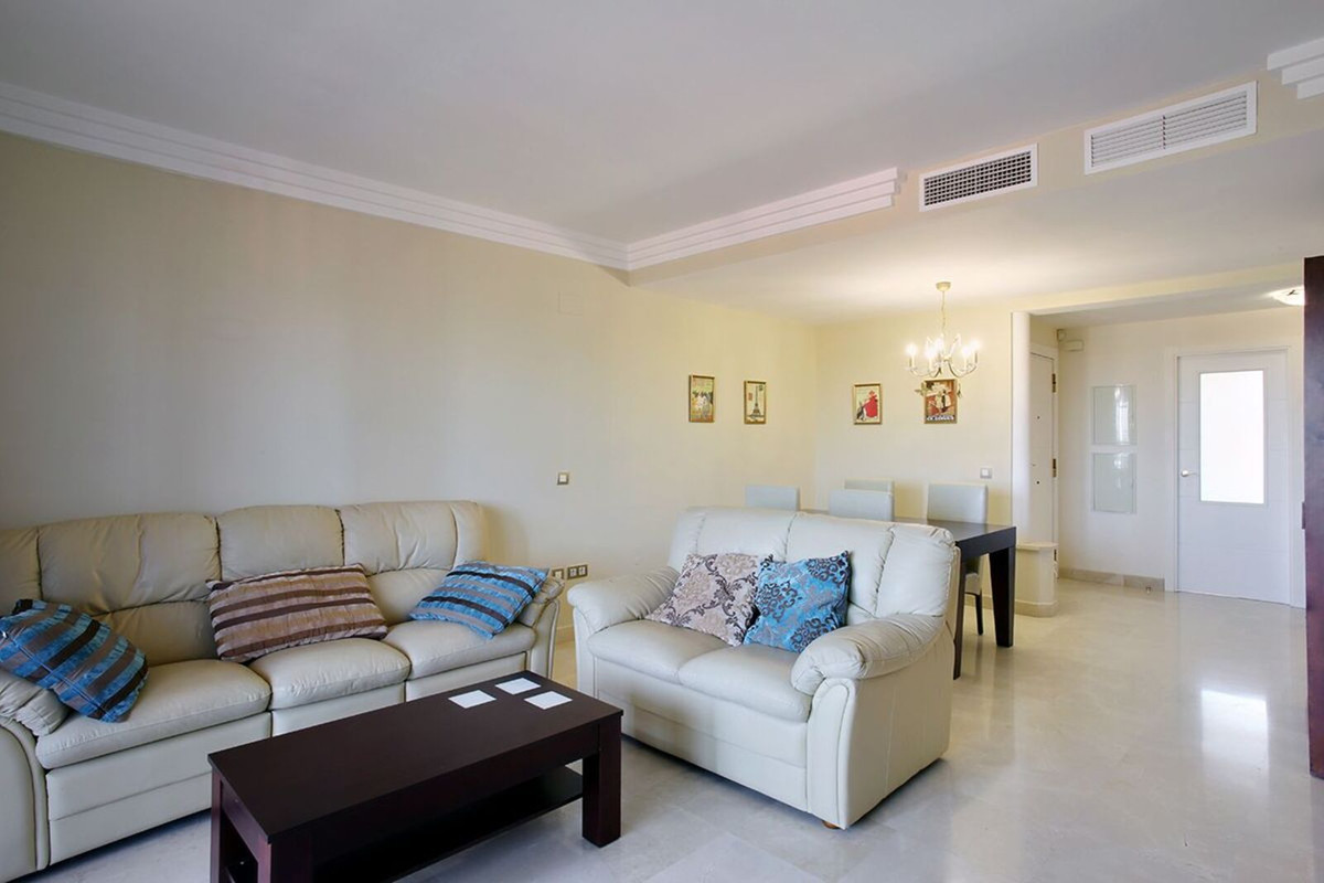 Penthouse Duplex for sale in Benahavís | 3 bedrooms H5105977