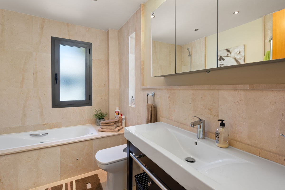 Penthouse te koop in Benahavís | 2 slaapkamers H5105995