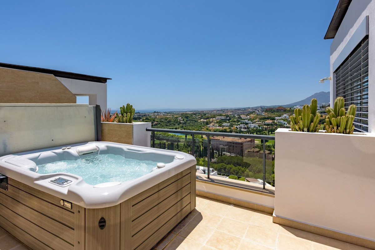 Penthouse te koop in Benahavís | 2 slaapkamers H5105995