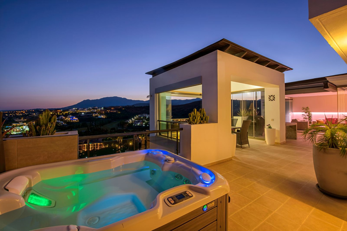 Penthouse te koop in Benahavís | 2 slaapkamers H5105995