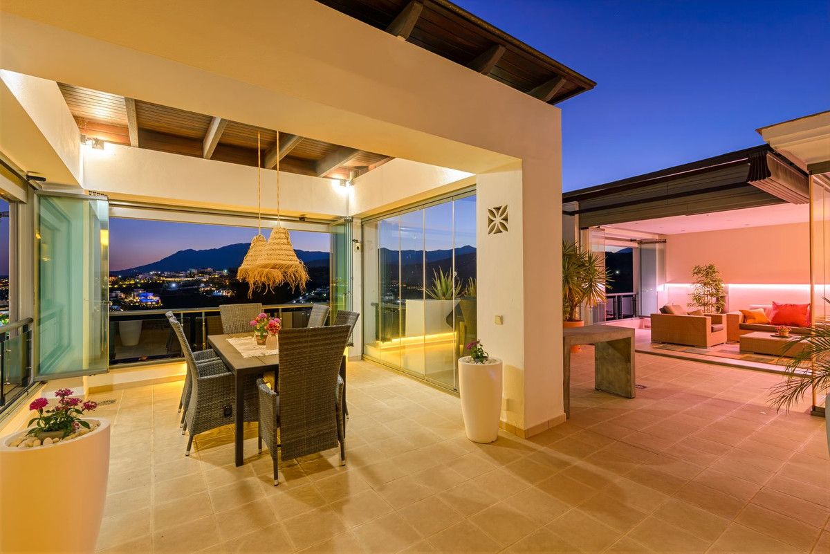 Penthouse te koop in Benahavís | 2 slaapkamers H5105995