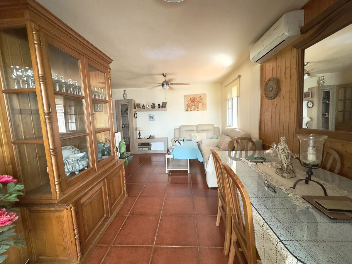 Apartment for sale in Benahavís | 2 bedrooms H5112277