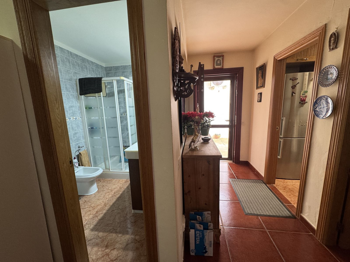 Apartment for sale in Benahavís | 2 bedrooms H5112277